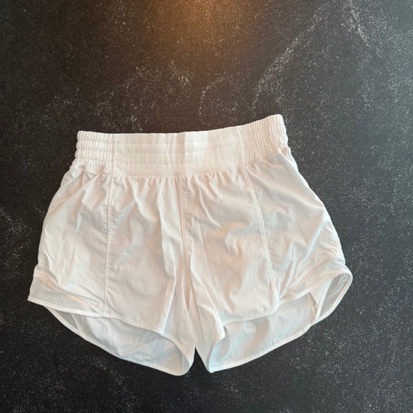 lululemon athletica Pants - Athletic shorts